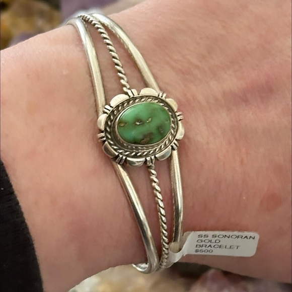 Native Sonoran gold sterling silver southwestern cuff - Picture 4 of 9